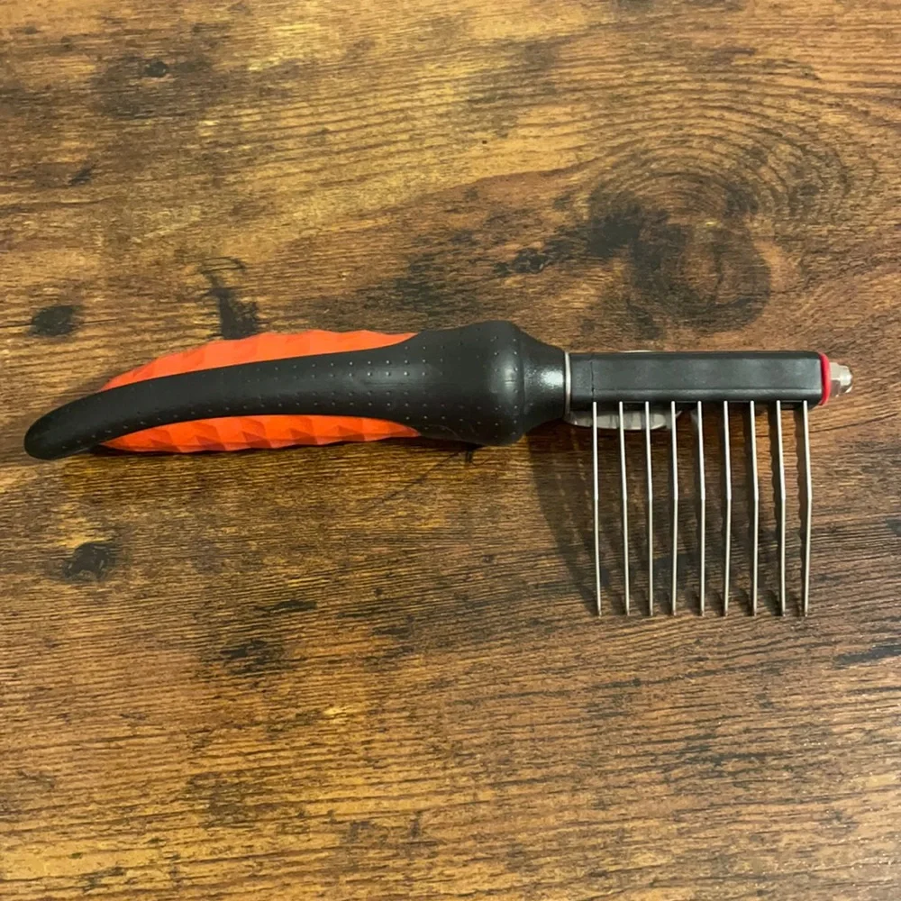 Dog fur comb for curly hair